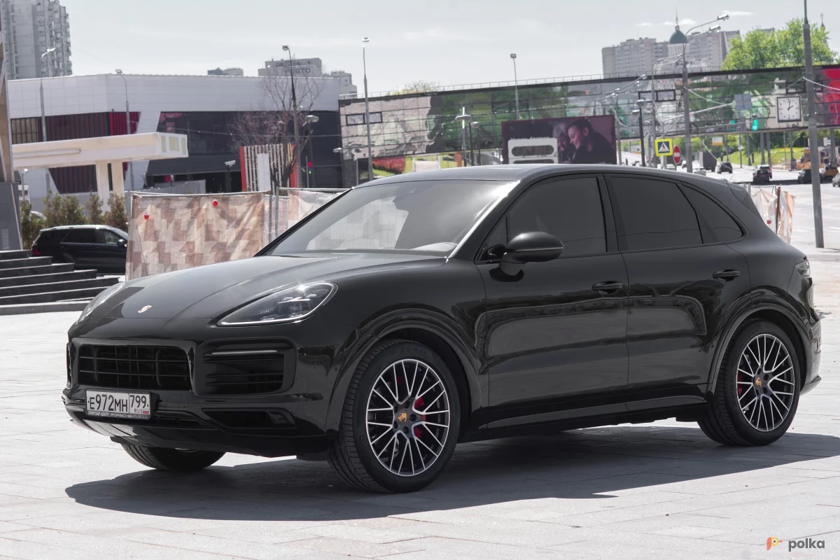 Возьмите Porsche Cayenne III напрокат (Фото 1) в Москве