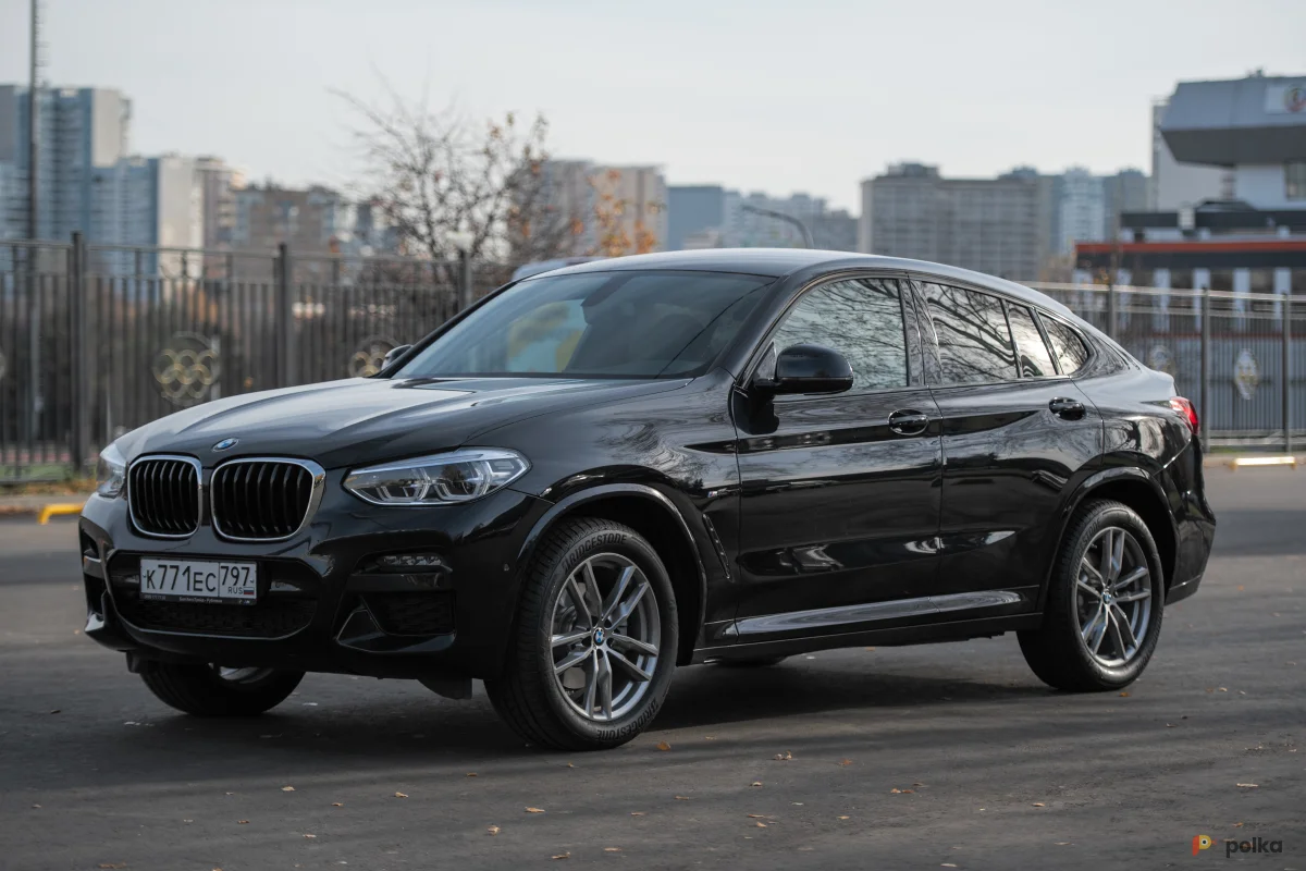 Возьмите BMW X4  напрокат (Фото 1) в Москве