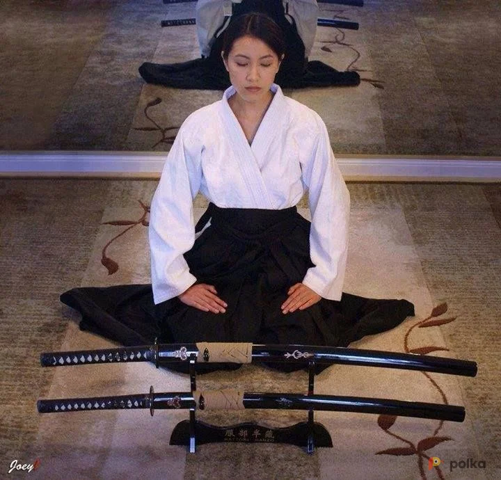 Возьмите Кимоно костюм японский Budou 武道 напрокат (Фото 1) в Москве