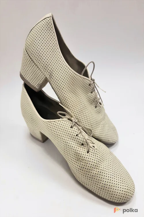 Возьмите ТУФЛИ С ПЕРФОРАЦИЕЙ БЕЛЫЕ напрокат (Фото 1) в Москве