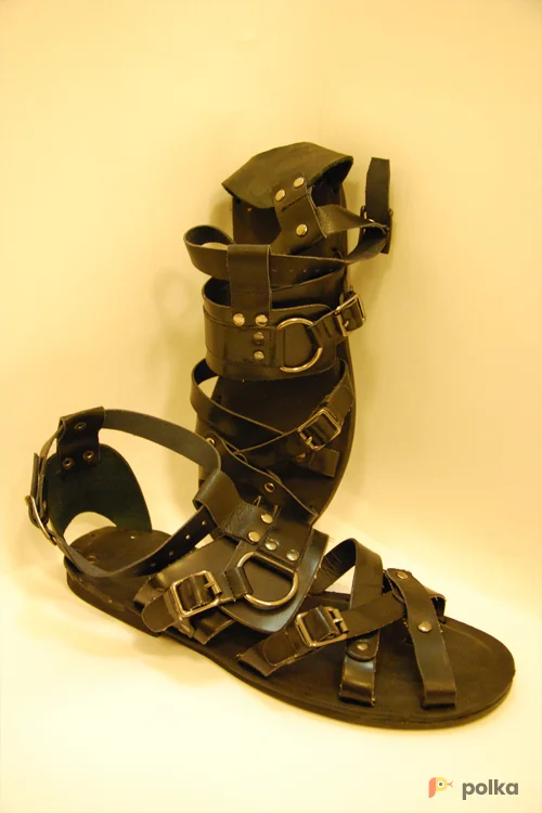 Возьмите САНДАЛИИ напрокат (Фото 1) в Москве