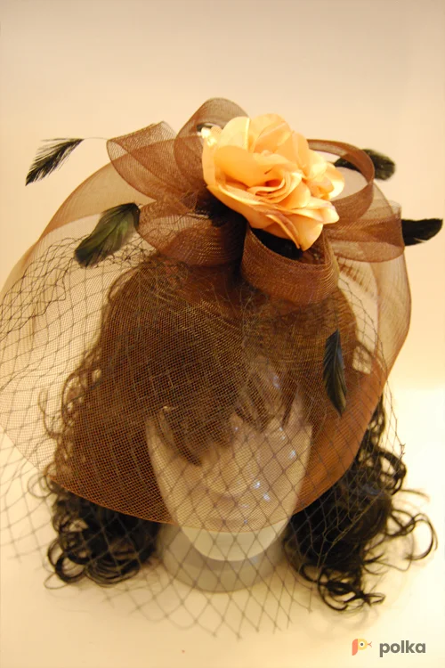 Возьмите ЖЕНСКИЕ ГОЛОВНЫЕ УБОРЫ ШЛЯПКА-ТАБЛЕТКА С ВУАЛЬЮ №66 напрокат (Фото 1) в Москве