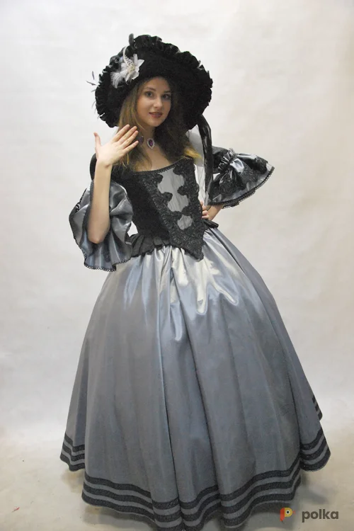 Возьмите ПЛАТЬЕ БИДЕРМЕЙЕР №7 (серый шелк) 1830-1850 г. напрокат (Фото 1) в Москве