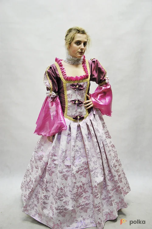 Возьмите ПЛАТЬЕ РОКОКО (сиреневая парча) напрокат (Фото 1) в Москве