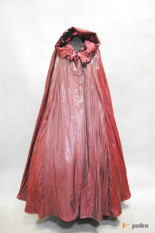 Возьмите "ПЛАЩ С КАПЮШОНОМ ИСТОРИЧЕСКИЙ ЖЕНСКИЙ ""ВЕНЕЦИЯ"" (ТАФТА) №10" напрокат (Фото 1) в Москве