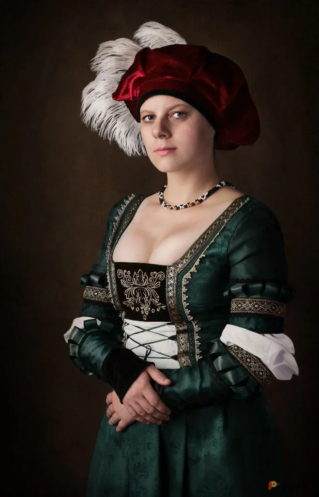 Возьмите Платье женское Лоренца напрокат (Фото 1) В Нижнем Новгороде