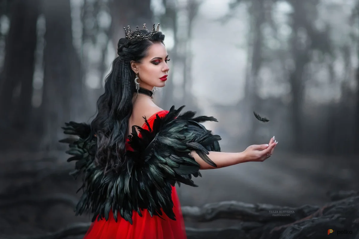 Возьмите Костюм женский Алая готическая роза напрокат (Фото 1) В Нижнем Новгороде