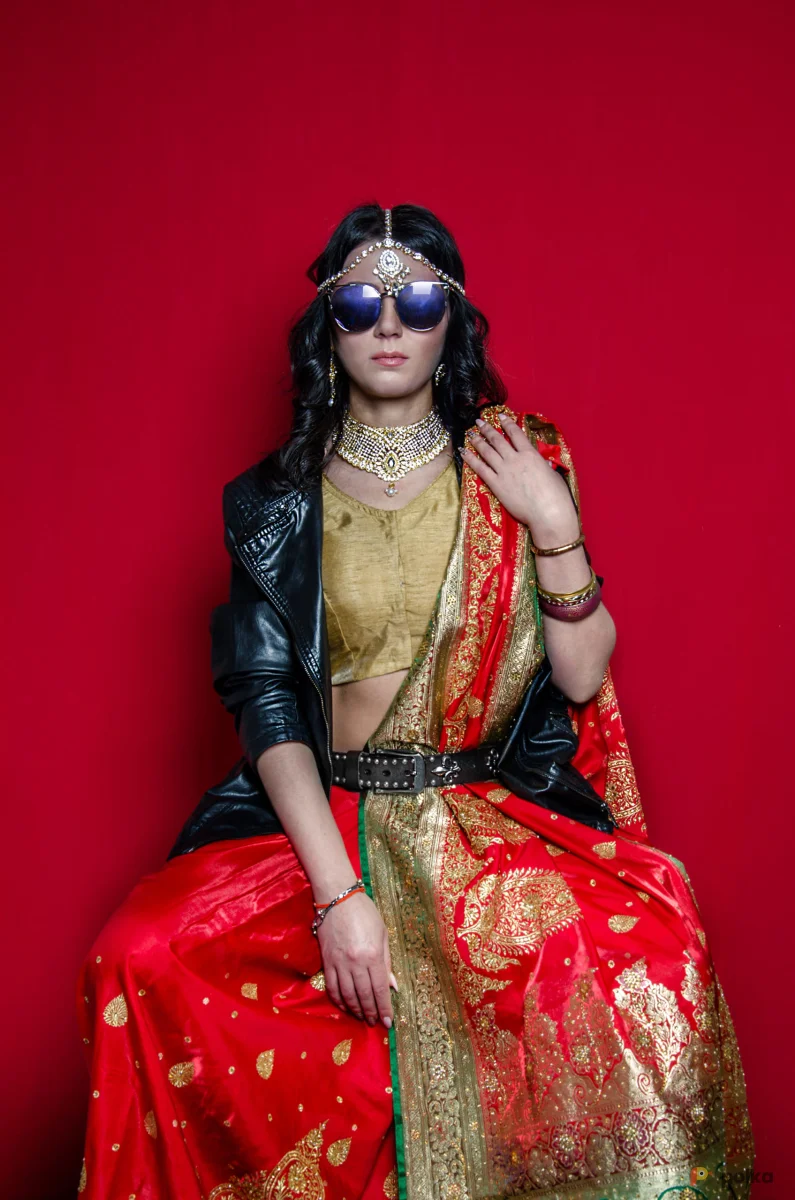 Возьмите Образ женский Сари «Абха». Болливуд напрокат (Фото 1) В Нижнем Новгороде