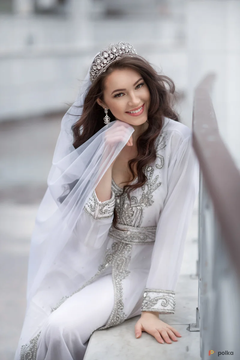 Возьмите Корона из страз напрокат (Фото 1) В Нижнем Новгороде