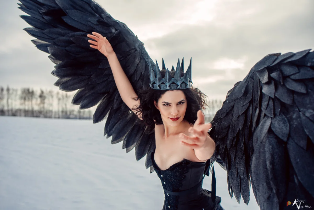 Возьмите Корона темной королевы напрокат (Фото 1) В Нижнем Новгороде