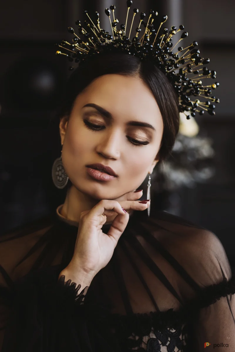 Возьмите Корона Черная с золотом напрокат (Фото 1) В Нижнем Новгороде