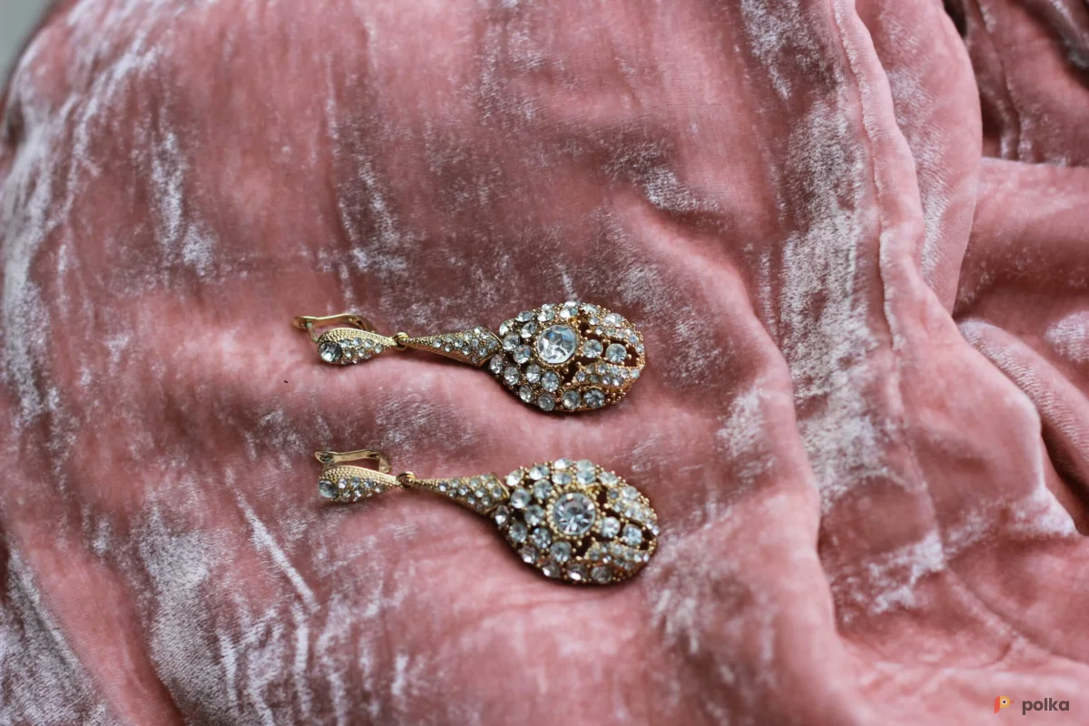 Возьмите Серьги с кристаллами Сваровски напрокат (Фото 1) В Нижнем Новгороде