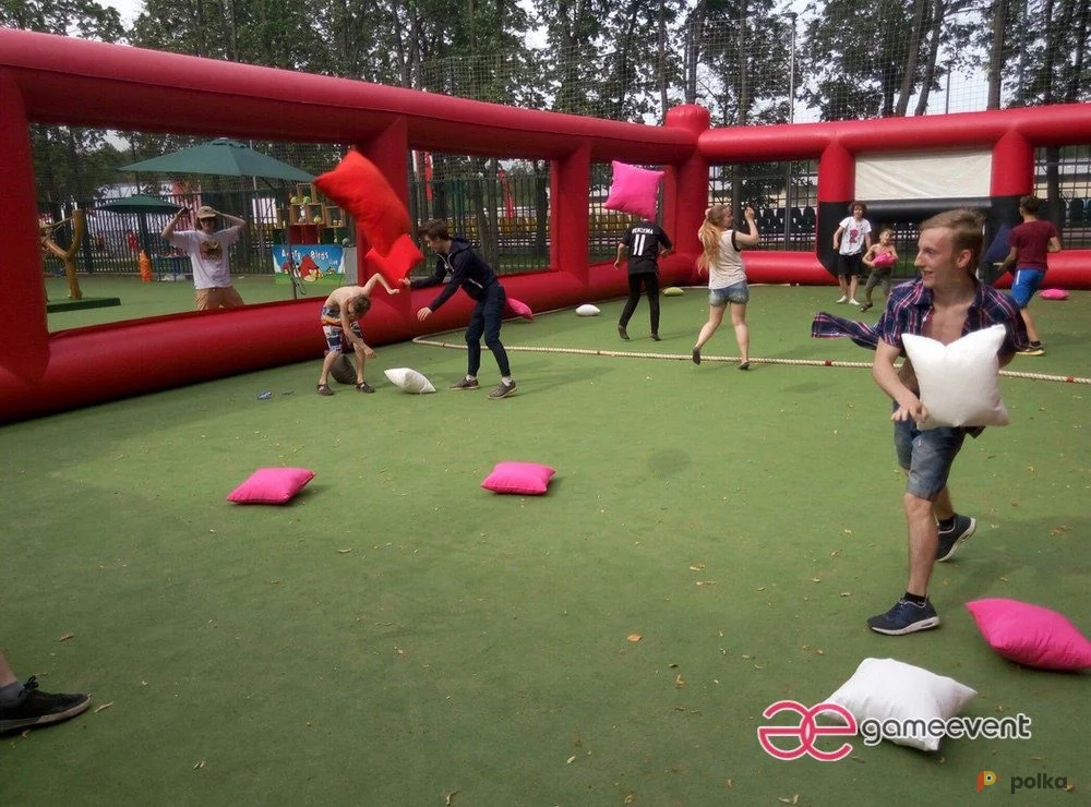 Возьмите Битва подушками напрокат (Фото 1) в Москве