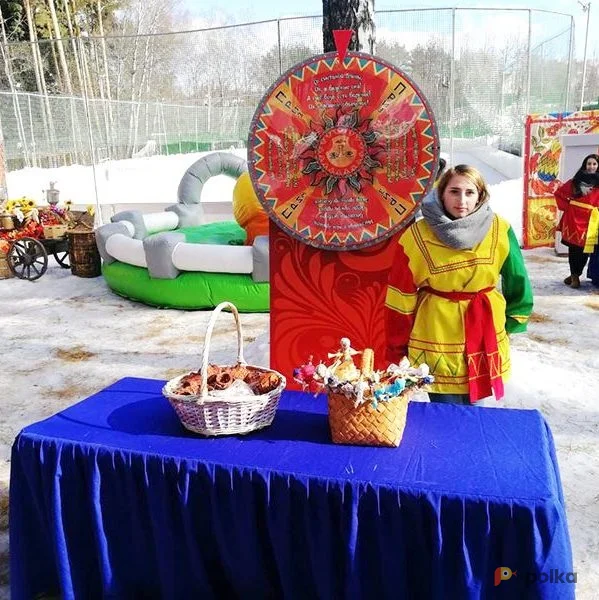 Возьмите Масленичное колесо напрокат (Фото 1) в Москве