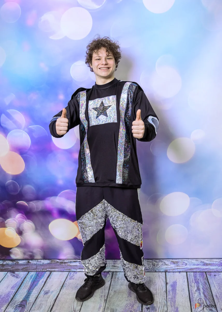 Возьмите Модный ведущий, блогер костюм  напрокат (Фото 1) в Москве