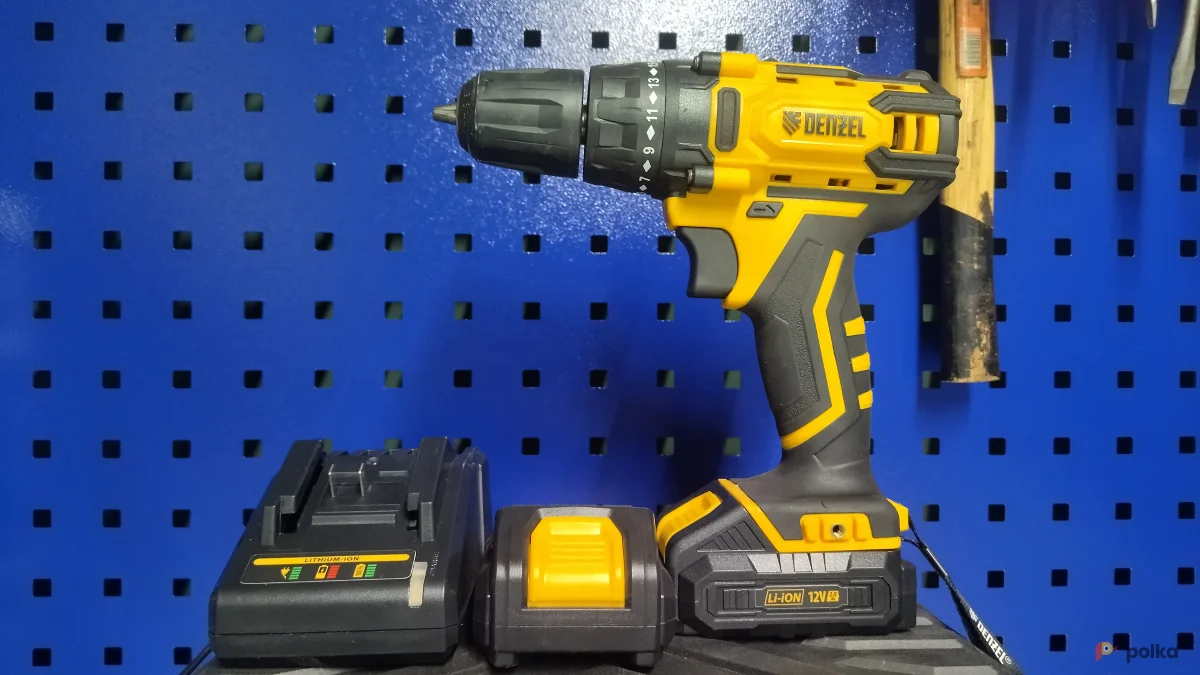 Возьмите Аккумуляторная дрель-шуруповерт Denzel CDL-12-02BM напрокат (Фото 1) в Москве