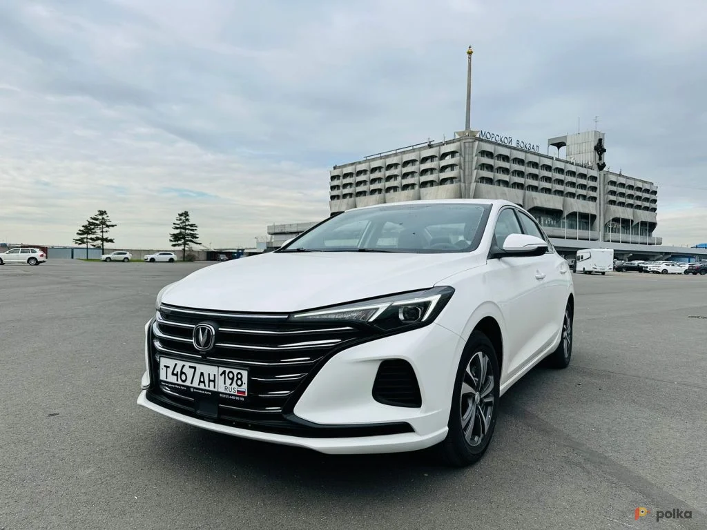 Возьмите Автомобиль Changan EADO Plus напрокат (Фото 1) в Санкт-Петербурге