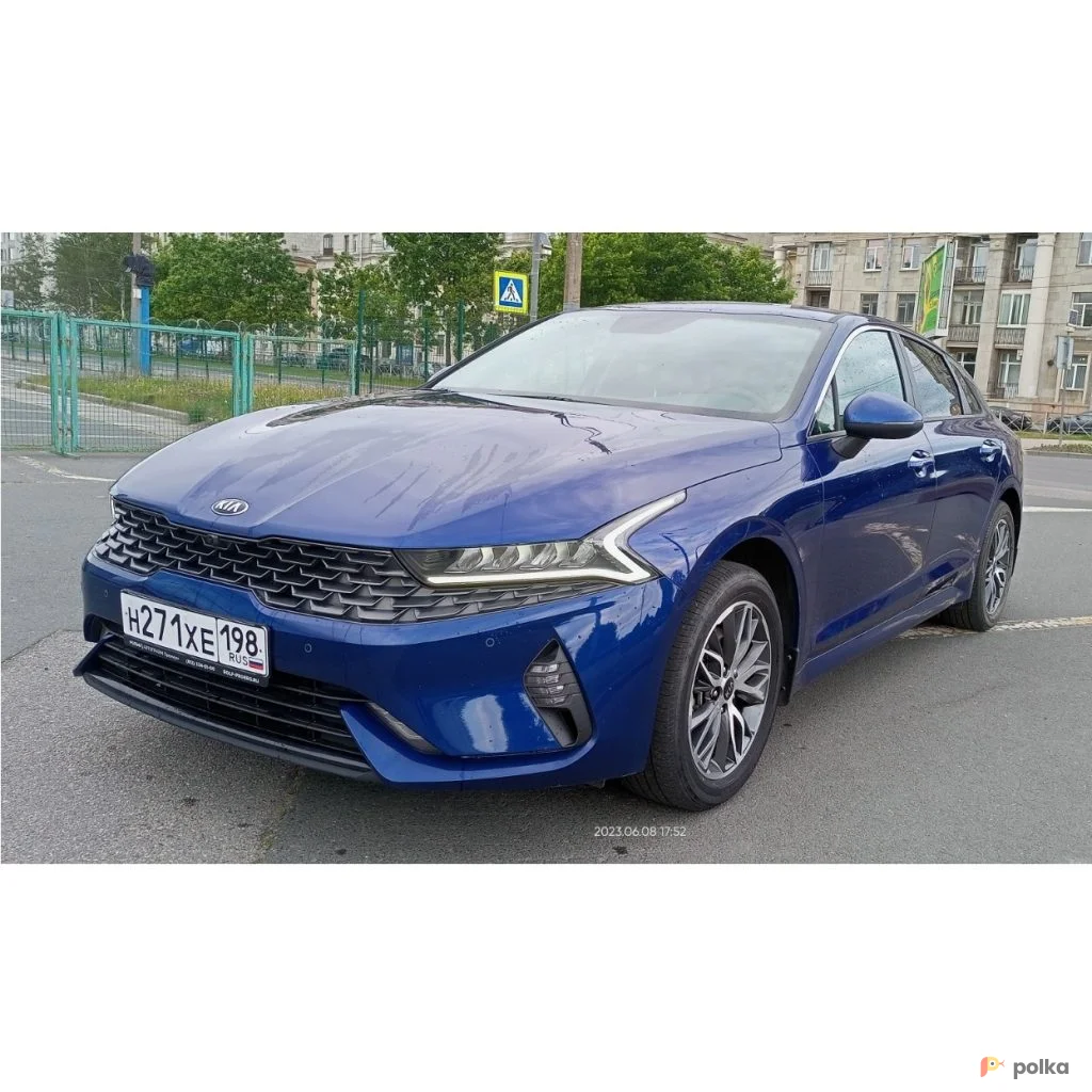 Возьмите Автомобиль Kia K5 напрокат (Фото 1) в Санкт-Петербурге