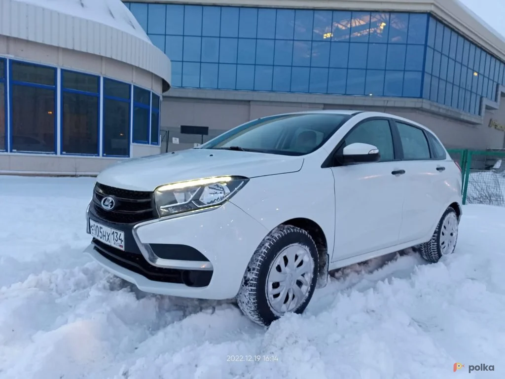 Возьмите Автомобиль Lada X-Ray напрокат (Фото 1) в Санкт-Петербурге