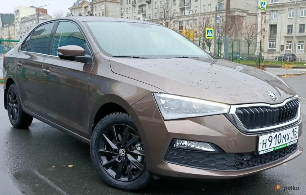 Возьмите Автомобиль Skoda Rapid 2022 напрокат (Фото 1) в Санкт-Петербурге