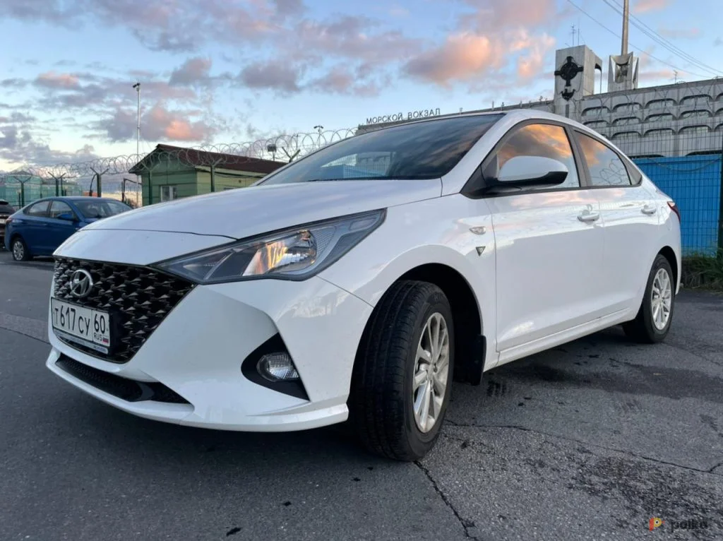 Возьмите Автомобиль Solaris 2022 АКПП напрокат (Фото 1) в Санкт-Петербурге