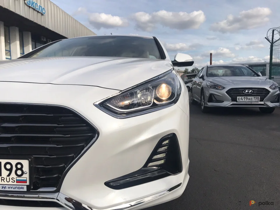 Возьмите Автомобиль Hyundai Sonata К+ напрокат (Фото 1) в Санкт-Петербурге