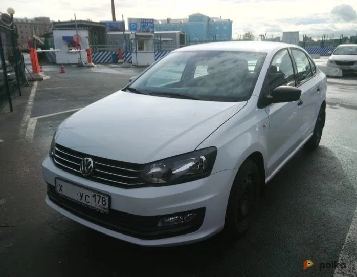Возьмите Автомобиль Polo АКПП напрокат (Фото 1) в Санкт-Петербурге