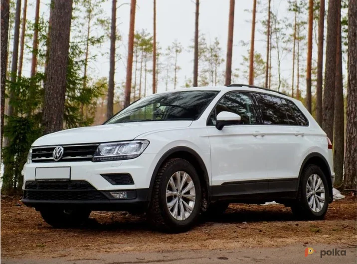 Возьмите Автомобиль Volkswagen Tiguan напрокат (Фото 1) в Санкт-Петербурге