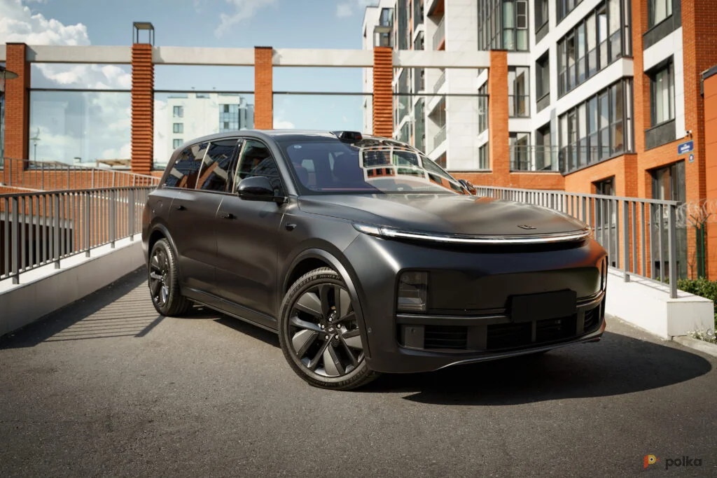 Возьмите Автомобиль lixiang L9 напрокат (Фото 1) в Санкт-Петербурге