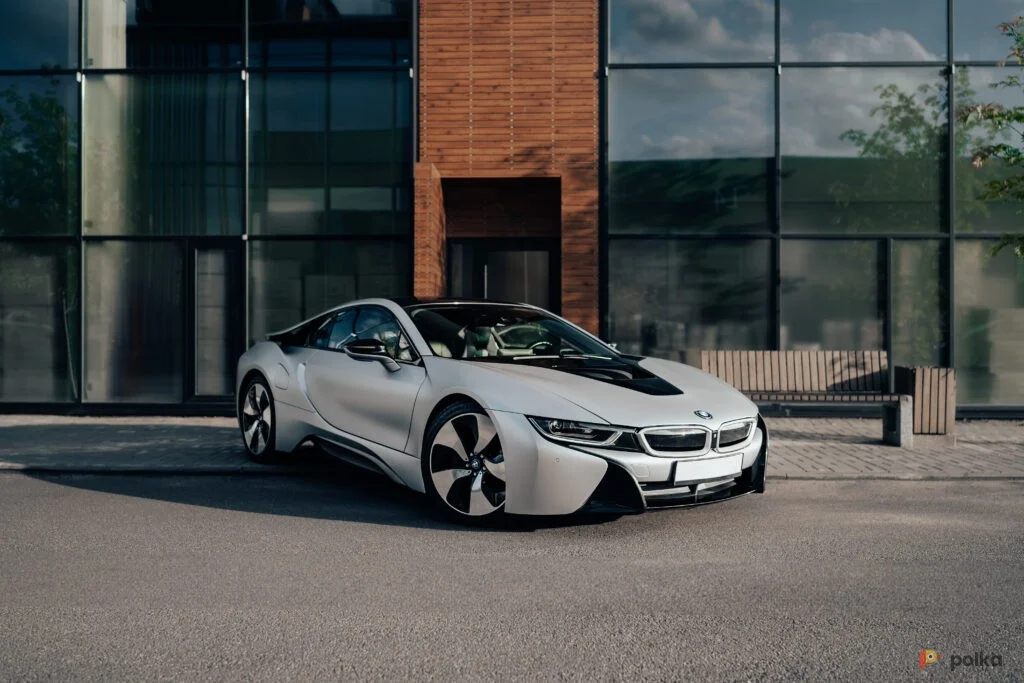 Возьмите Автомобиль BMW i8 напрокат (Фото 1) в Санкт-Петербурге