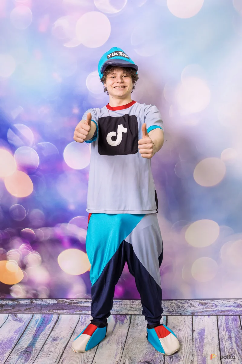 Возьмите Модный ведущий, блогер напрокат (Фото 1) в Москве