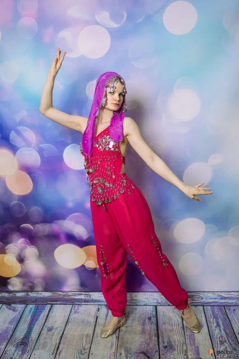 Возьмите Восточный женский костюм напрокат (Фото 1) в Москве