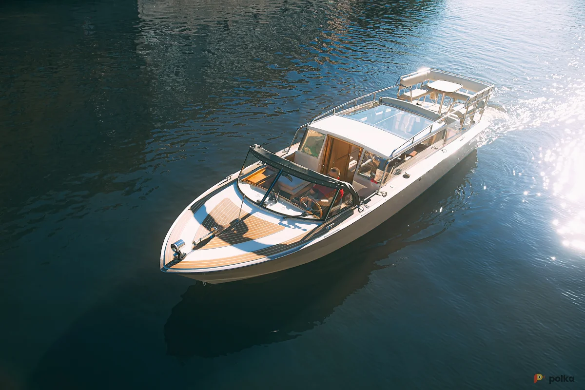 Возьмите Прогулочная Яхта катер Венеция напрокат (Фото 1) в Санкт-Петербурге