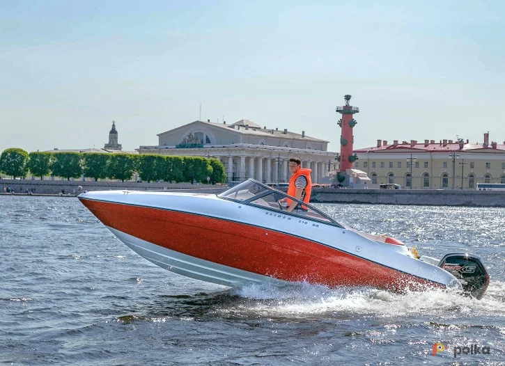 Возьмите Катер Стремительный  напрокат (Фото 1) в Санкт-Петербурге