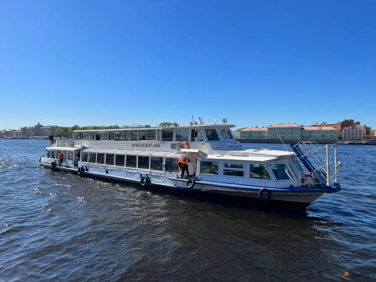 Возьмите Двухпалубный теплоход Москва 64  напрокат (Фото 1) в Санкт-Петербурге