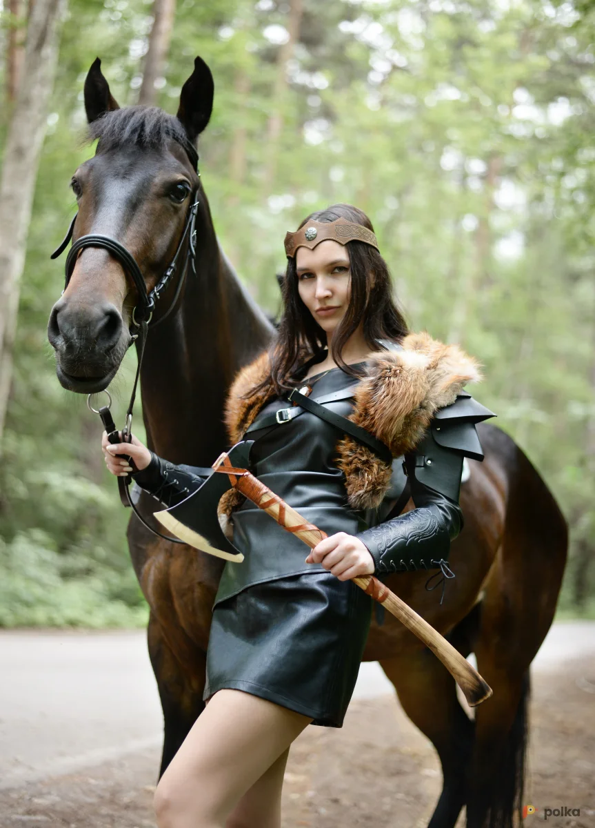 Возьмите Костюм викинга женский Ирла напрокат (Фото 1) в Москве