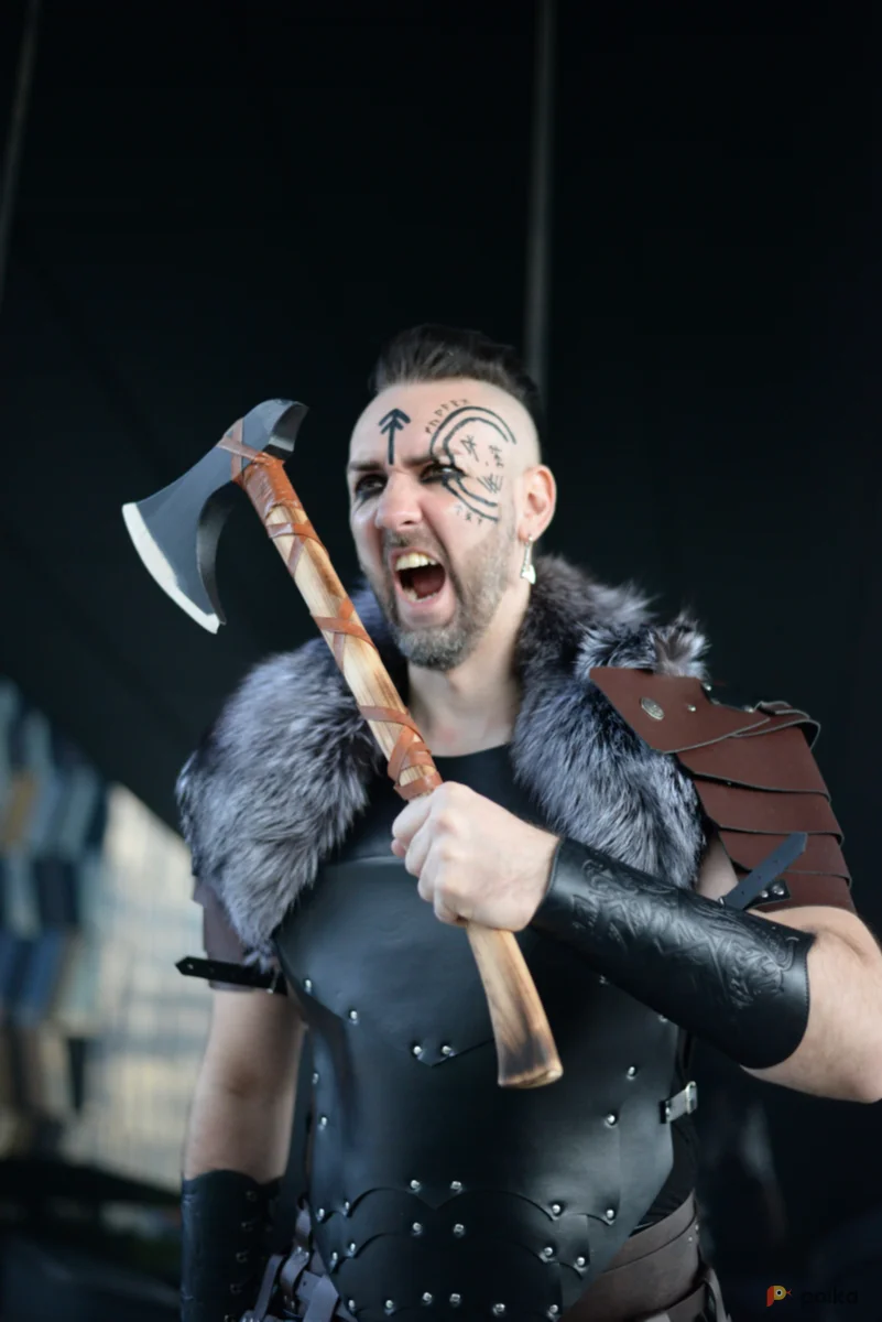 Возьмите Костюм викинга мужской Ярл напрокат (Фото 1) в Москве