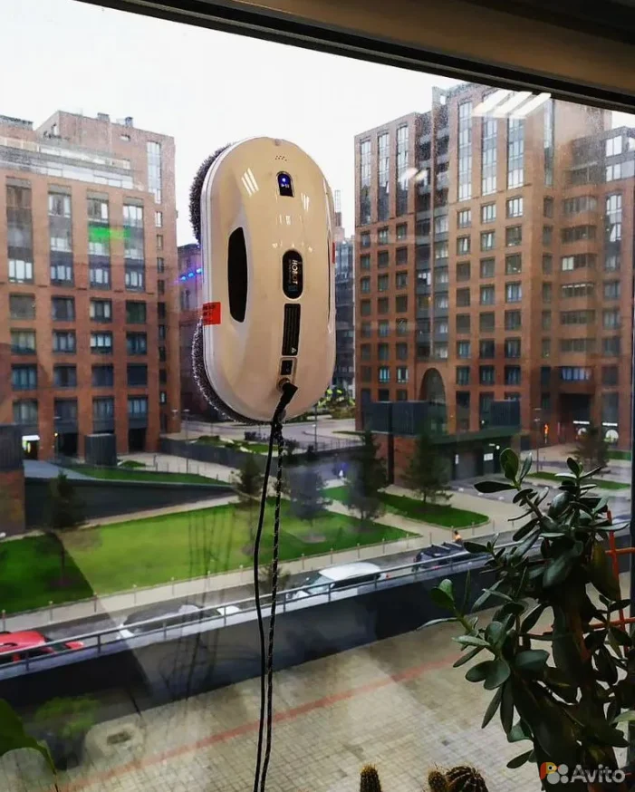 Возьмите Робот мойщик окон Hobot (без залога) напрокат (Фото 1) в Санкт-Петербурге