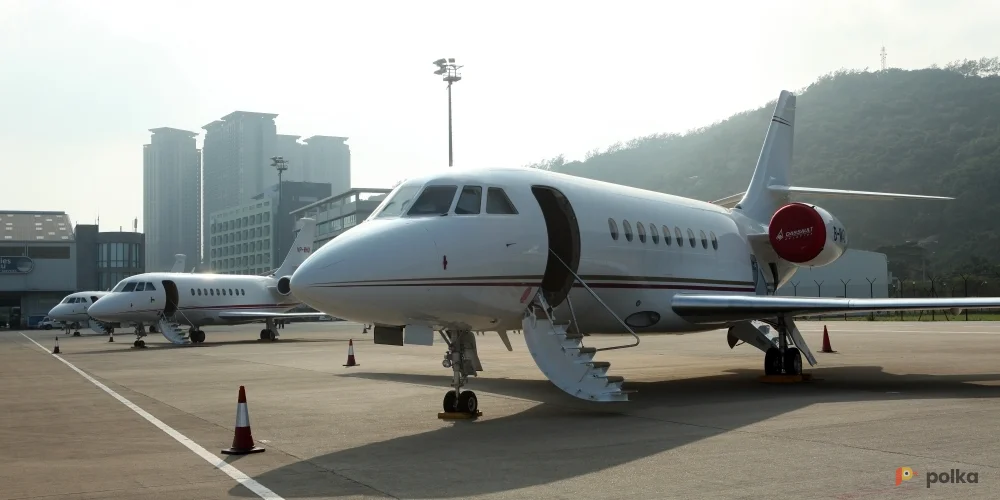 Возьмите Самолет Falcon 2000LXS напрокат (Фото 1) в Москве