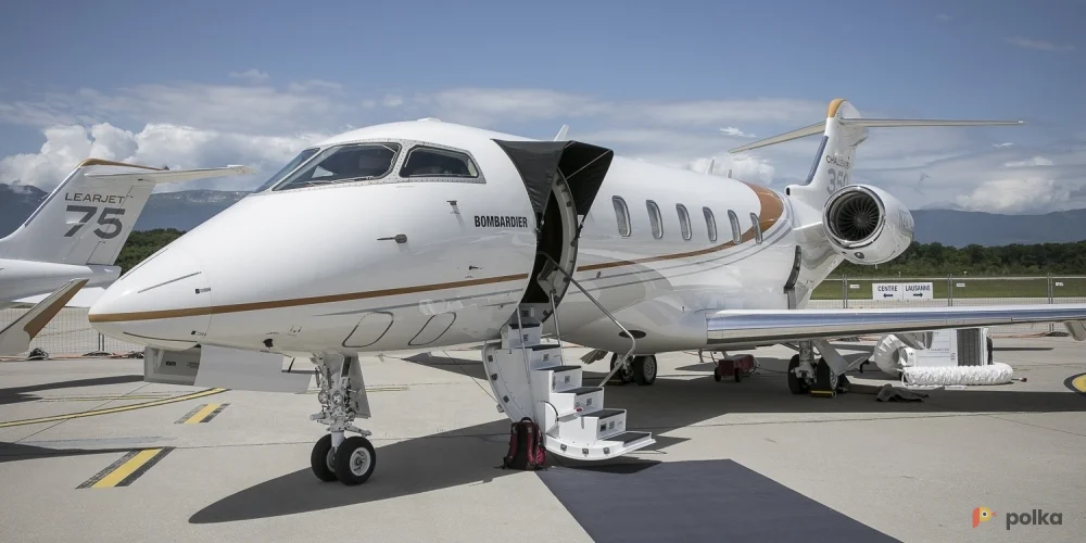 Возьмите Самолет Challenger 350 напрокат (Фото 1) в Москве