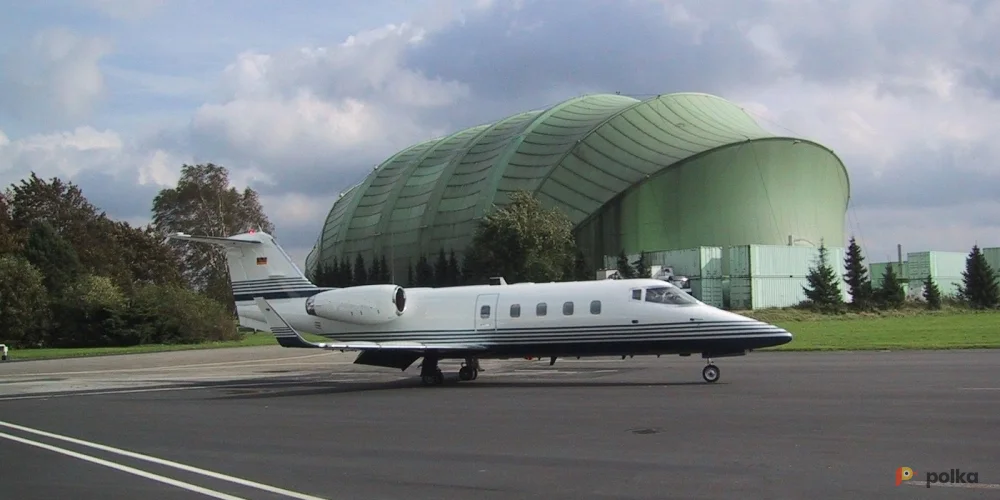 Возьмите Самолет Learjet 55 напрокат (Фото 1) в Москве