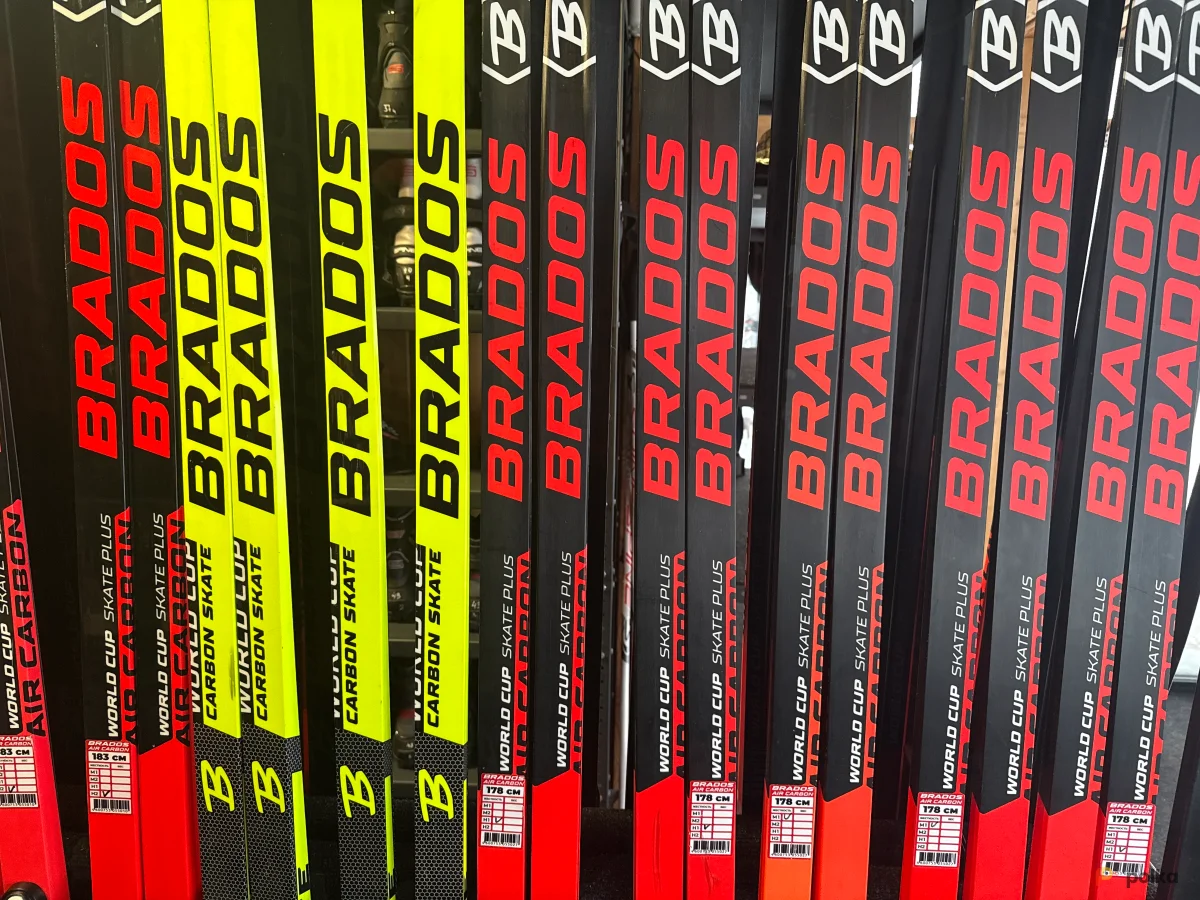 Возьмите Лыжи классика,беговые р.31-46 напрокат (Фото 1) в Москве