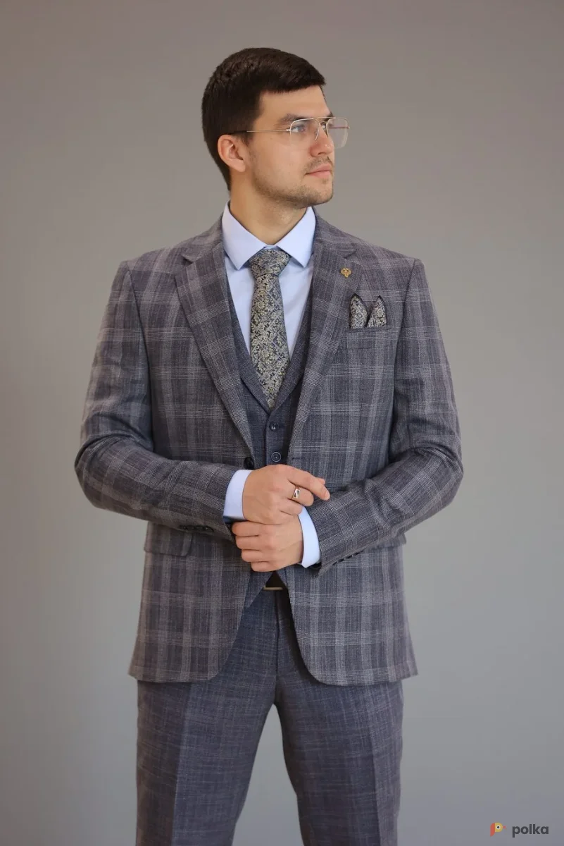 Возьмите Приталенный мужской костюм тройка MARCO MILANO напрокат (Фото 1) в Санкт-Петербурге