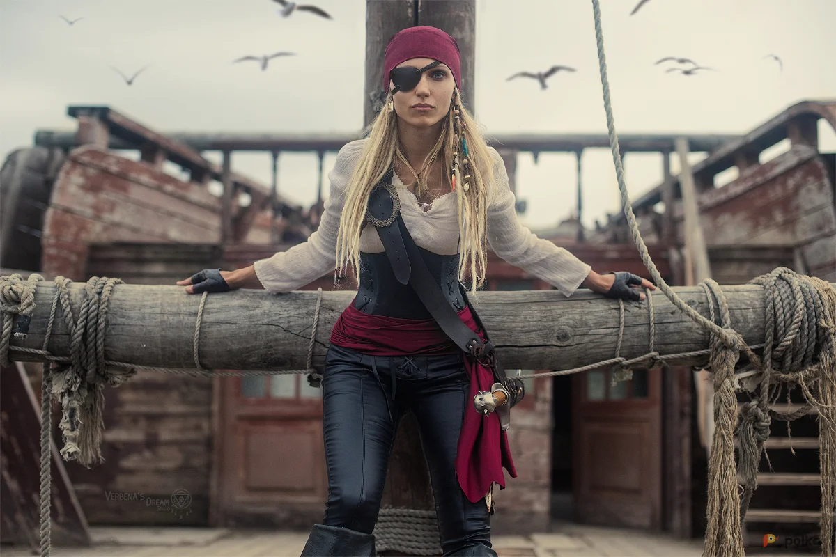 Возьмите Костюм пиратки Веселый Роджер напрокат (Фото 1) в Москве