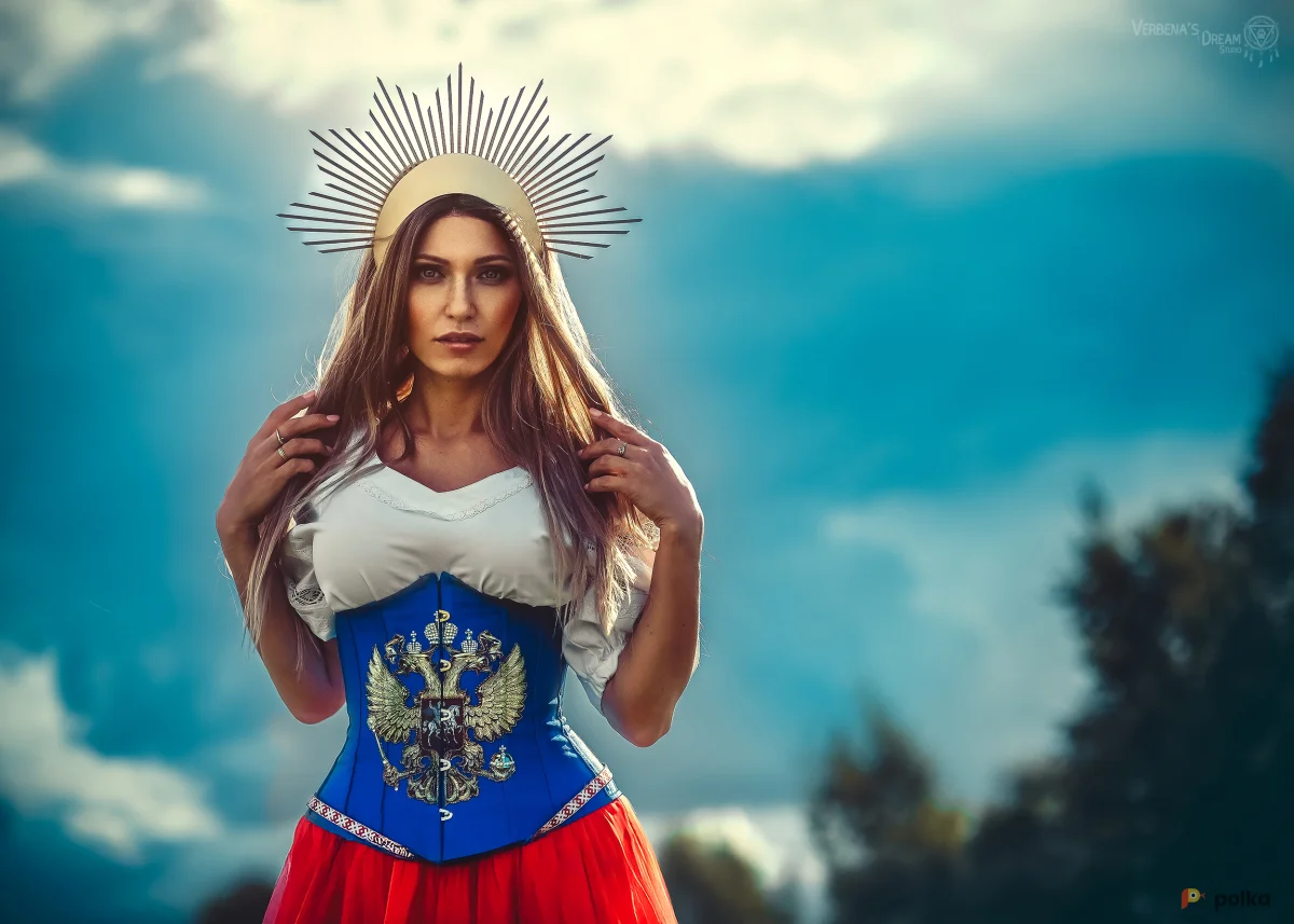 Возьмите Костюм женский Триколор Флаг России напрокат (Фото 1) в Москве