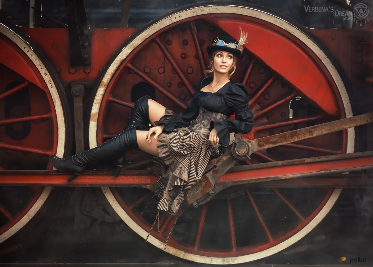 Возьмите Стимпанк викторианский исторический костюм проводницы напрокат (Фото 1) в Москве