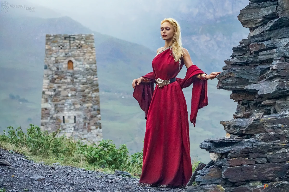 Возьмите Античное древнегреческое платье Елена напрокат (Фото 1) в Москве