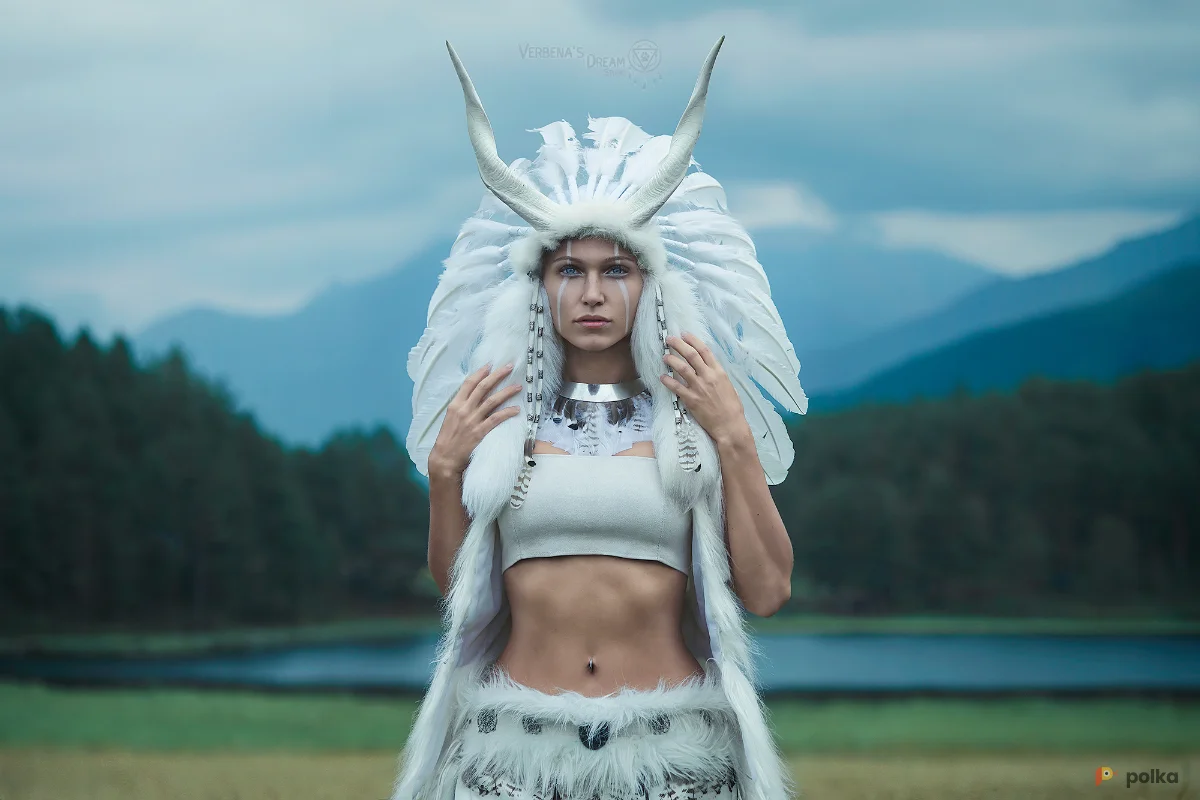 Возьмите Белый женский костюм индейца индианки скво вестерн дикий запад Аляска напрокат (Фото 1) в Москве