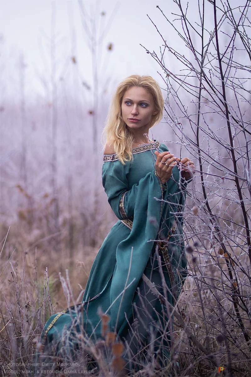 Возьмите Платье средневекое эльфийское зеленое напрокат (Фото 1) в Москве