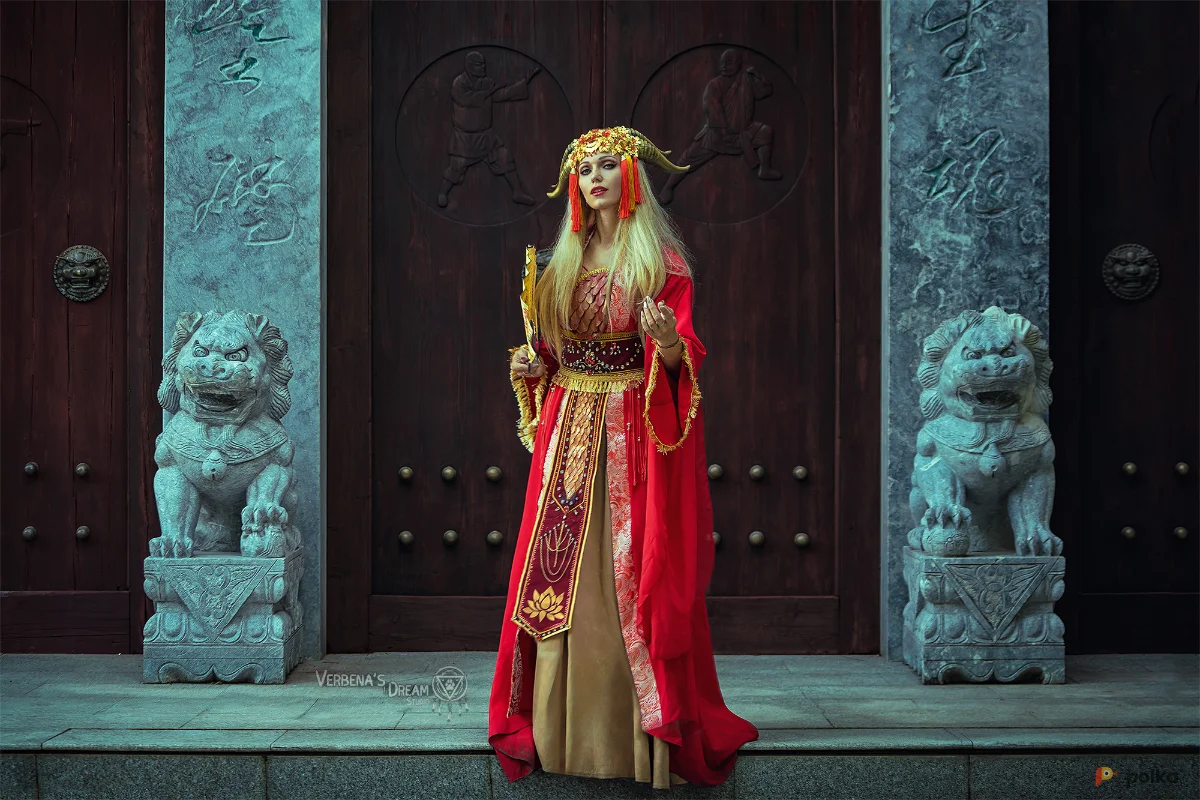 Возьмите Китайский женский костюм принцессы дракона ханьфу напрокат (Фото 1) в Москве